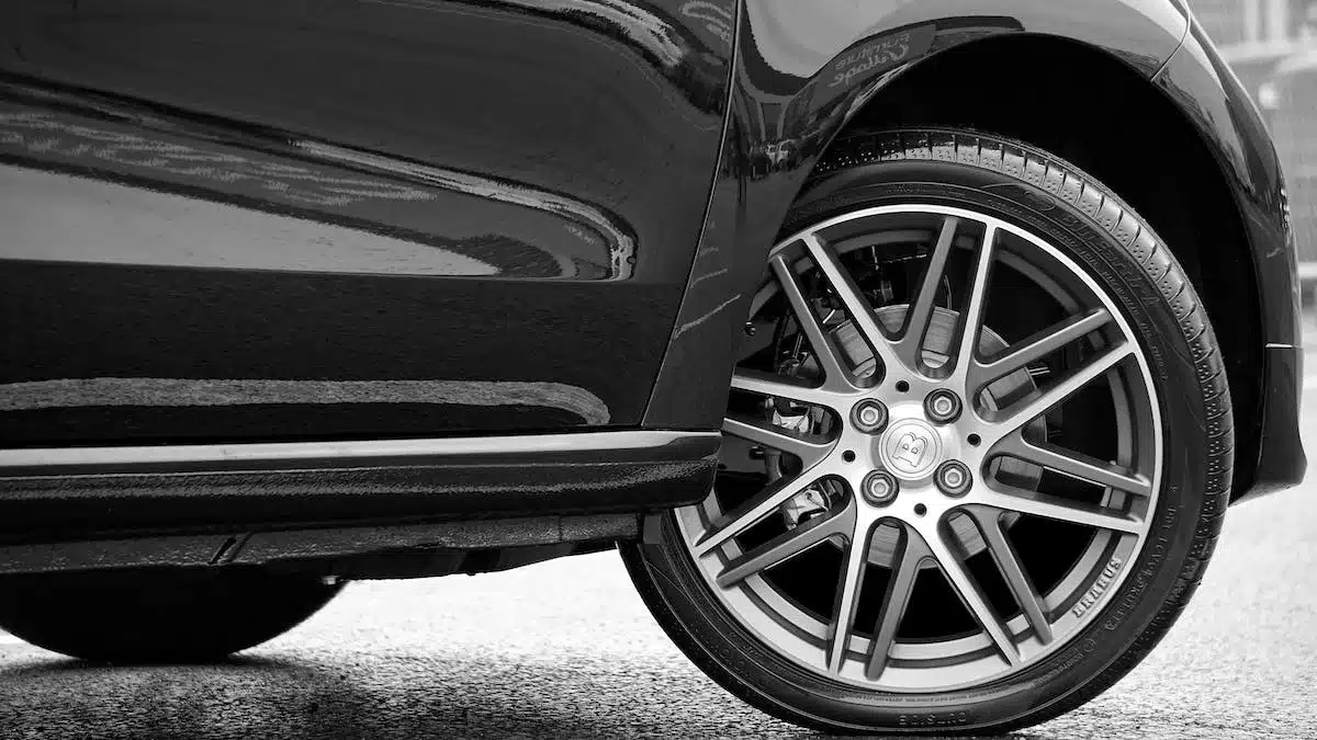 Guide ultime pour sélectionner les meilleurs pneus pour votre voiture